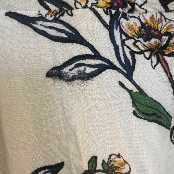 Francesca's Harper Heritage Wrap Dress White Floral Women's Mini Size M Medium - Picture 7 of 7